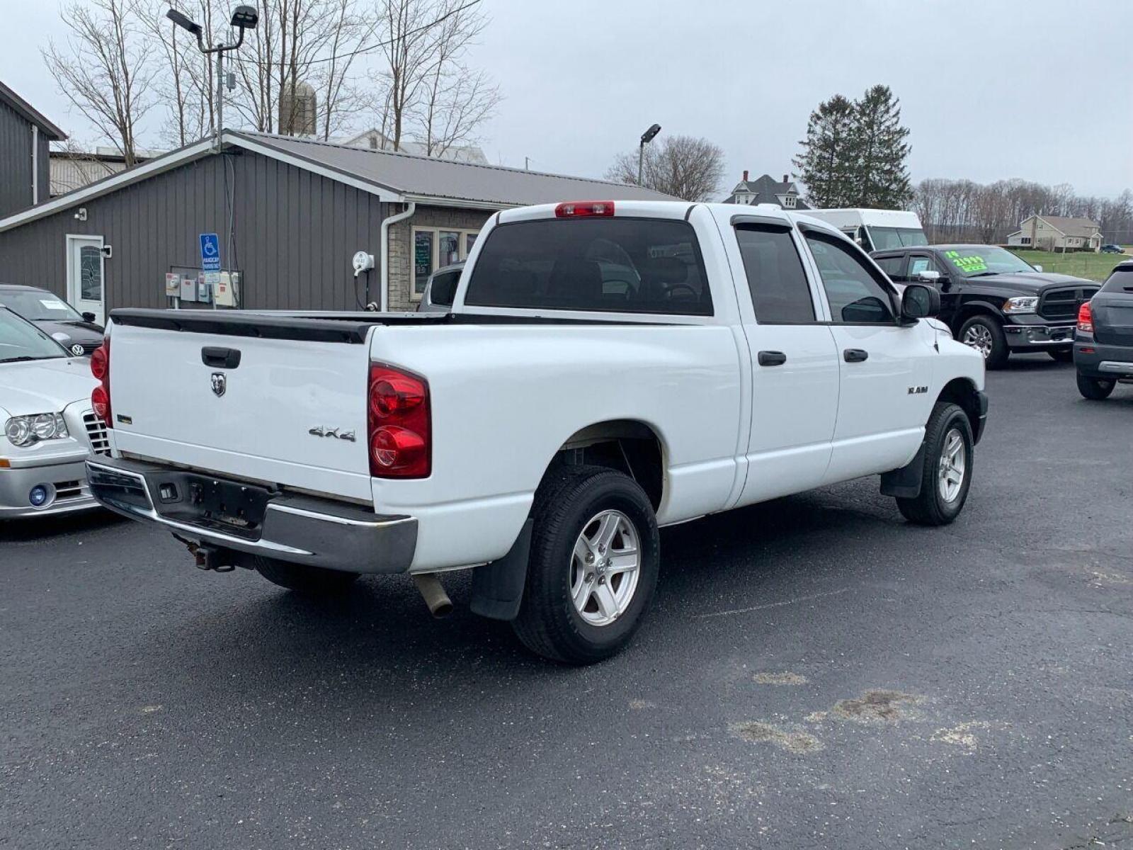 2008 White Dodge Ram 1500 (1D7HU18N78J) with an 4.7L V8 4.7L V8 engine, located at 4845 Woodbury Pike, Roaring Springs, PA, (814) 317-5008, (814) 317-5008, 40.250935, -78.366959 - 2008 Ram 1500, 195k, 4.7L, V8, 4x4, tow package, power windows/locks, cruise/tilt wheel, air conditioning, Southern truck, very solid, new inspection, no rust and more. Clean truck! To see a full list of this vehicles options visit smithfamiycarstore.com. If interested, please call 814-371-5008 o - Photo #7