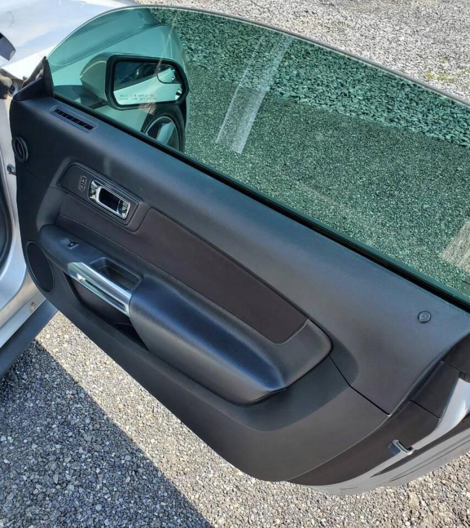 2016 Silver Ford Mustang (1FA6P8TH0G5) with an 2.3L I4 Turbocharger 2.3L I4 engine, located at 4845 Woodbury Pike, Roaring Springs, PA, (814) 317-5008, (814) 317-5008, 40.250935, -78.366959 - 2016 Ford Mustang, 4-cylinder, Eco-boost, 6 speed manual transmission, Navigation, Alpine stereo with Sirus XM, Sync, ball exhaust, many extras too much to list, 56k Will come with a 3 month/3000-mile power train warranty with the option to upgrade. If you have any questions or would like to schedu - Photo#12