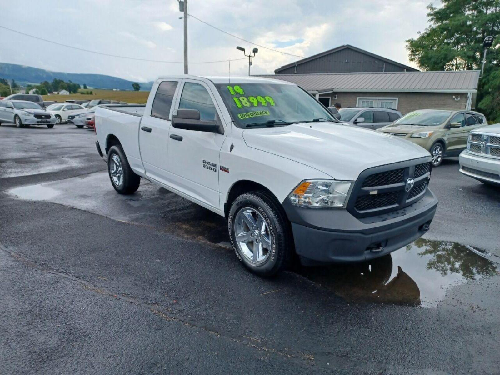 2014 White RAM 1500 (1C6RR7FTXES) with an 5.7L V8 5.7L V8 engine, located at 4845 Woodbury Pike, Roaring Springs, PA, (814) 317-5008, (814) 317-5008, 40.250935, -78.366959 - Photo #0