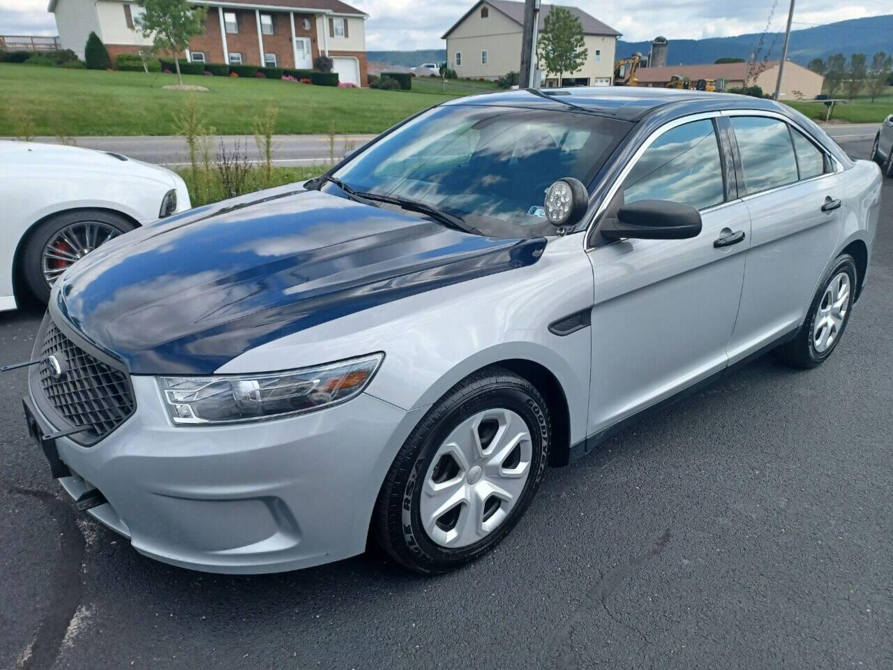 photo of 2014 Ford Taurus Police Interceptor AWD 4dr Sedan