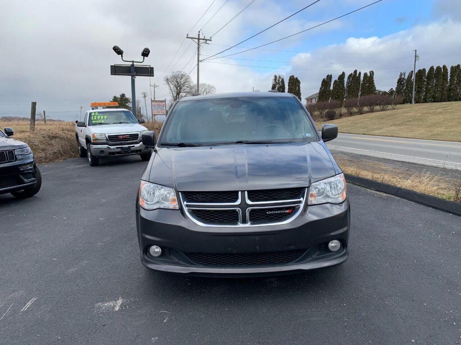 2018 Charcoal Dodge Grand Caravan (2C4RDGCG6JR) with an 3.6L V6 3.6L V6 engine, located at 4845 Woodbury Pike, Roaring Springs, PA, (814) 317-5008, (814) 317-5008, 40.250935, -78.366959 - Photo #0