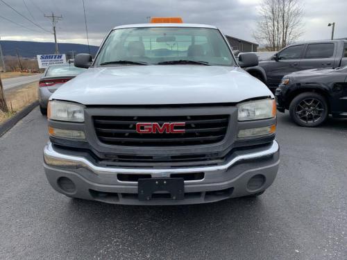 2005 GMC Sierra 2500HD Base 2dr Standard Cab Rwd LB