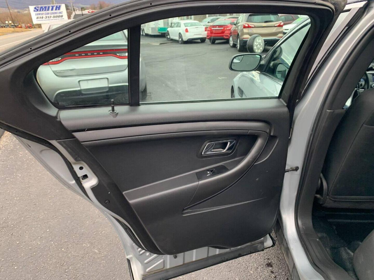 2015 Other Ford Taurus (1FAHP2MK9FG) with an 3.7L V6 3.7L V6 engine, located at 4845 Woodbury Pike, Roaring Springs, PA, (814) 317-5008, (814) 317-5008, 40.250935, -78.366959 - Photo#6