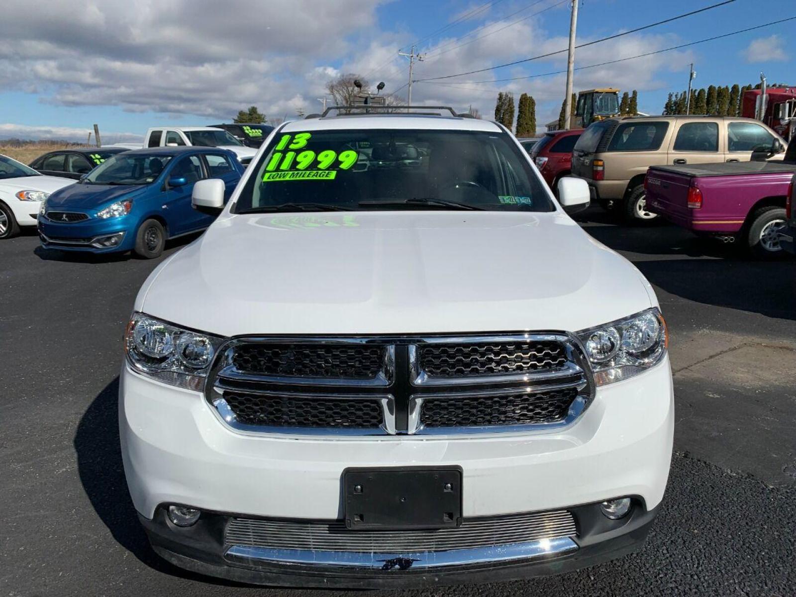 2013 White Dodge Durango (1C4SDJDT1DC) with an 5.7L V8 5.7L V8 engine, located at 4845 Woodbury Pike, Roaring Springs, PA, (814) 317-5008, (814) 317-5008, 40.250935, -78.366959 - 2013 Dodge Durango, Loaded, AWD, 5.7L, Hemi, Low mileage for the year 102K, roof, heated seats, 3rd row, rear back up camera, big screen radio, comes with Weather Tech mats, power windows/locks, cruise/tilt wheel, air conditioning and more. Vehicle is a rare find! Clean! Only being sold cheap due to - Photo #1