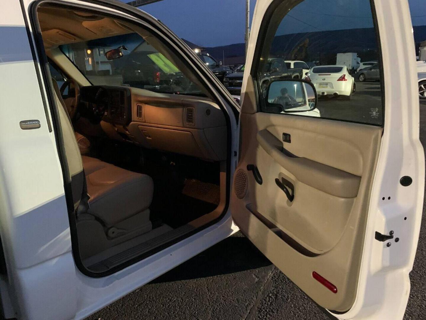 2003 White Chevrolet Silverado 2500HD (1GBHC24153E) with an 6.6L V8 Turbo 6.6L V8 engine, located at 4845 Woodbury Pike, Roaring Springs, PA, (814) 317-5008, (814) 317-5008, 40.250935, -78.366959 - 2003 Chevy 2500, 4x2, 210k, Duramax Diesel with utility bed, new inspection. Truck is a Southern vehicle. Rust free undercarriage! Everything works 100%. One owner! Must see condition. To see a full list of this vehicles options and more pictures visit smithfamilycarstore.net. If interested, p - Photo#8