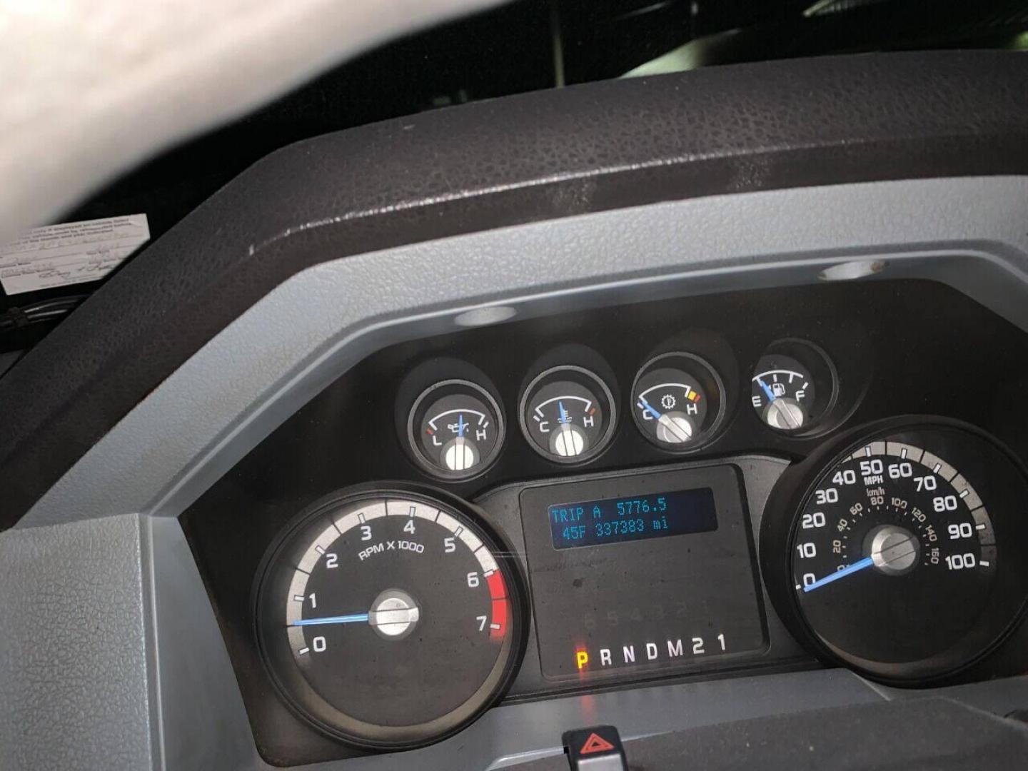 2013 White Ford F-250 Super Duty (1FDBF2B63DE) with an 6.2L V8 6.2L V8 engine, located at 4845 Woodbury Pike, Roaring Springs, PA, (814) 317-5008, (814) 317-5008, 40.250935, -78.366959 - 2013 F-250 Super Duty, automatic, 1 Owner, 6.2L, V8, Flex Fuel, 4x4, aluminum bed box, retired Fed Ex truck. Truck has new Jasper engine with only 50k on it. Engine is still under warranty. Southern rust free truck. Must see! To see a full list of this vehicles options visit smithfamilycarstore. - Photo#9