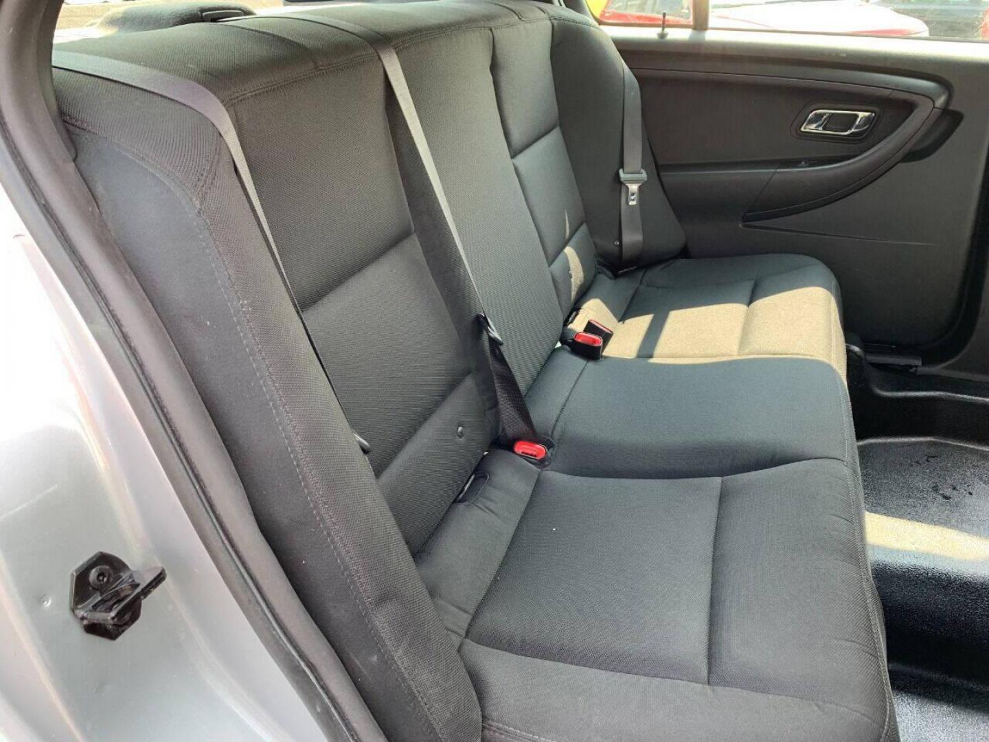 2016 Silver Ford Taurus (1FAHP2MKXGG) with an 3.7L V6 3.7L V6 engine, located at 4845 Woodbury Pike, Roaring Springs, PA, (814) 317-5008, (814) 317-5008, 40.250935, -78.366959 - 2016 Ford Taurus Police Interceptor, AWD, 140k, 3.7L, V6, automatic, Flex Fuel, power windows/locks, air conditioning, rear back up, like new tires, new inspection. Retired government vehicle! Clean! Well maintained! If interested, please call 814-317-5008 or 814-497-4383. - Photo#9