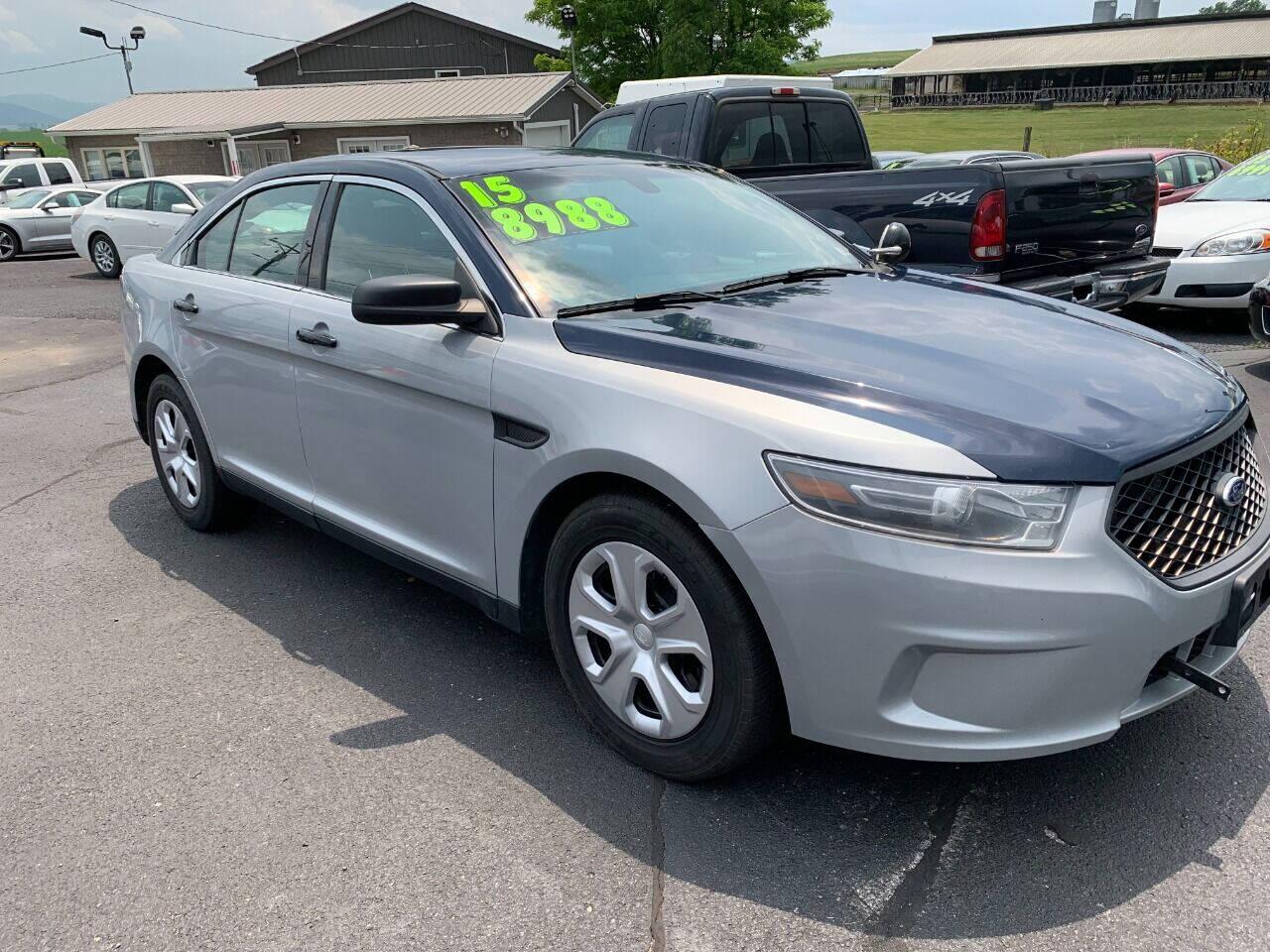 photo of 2015 Ford Taurus Police Interceptor AWD 4dr Sedan