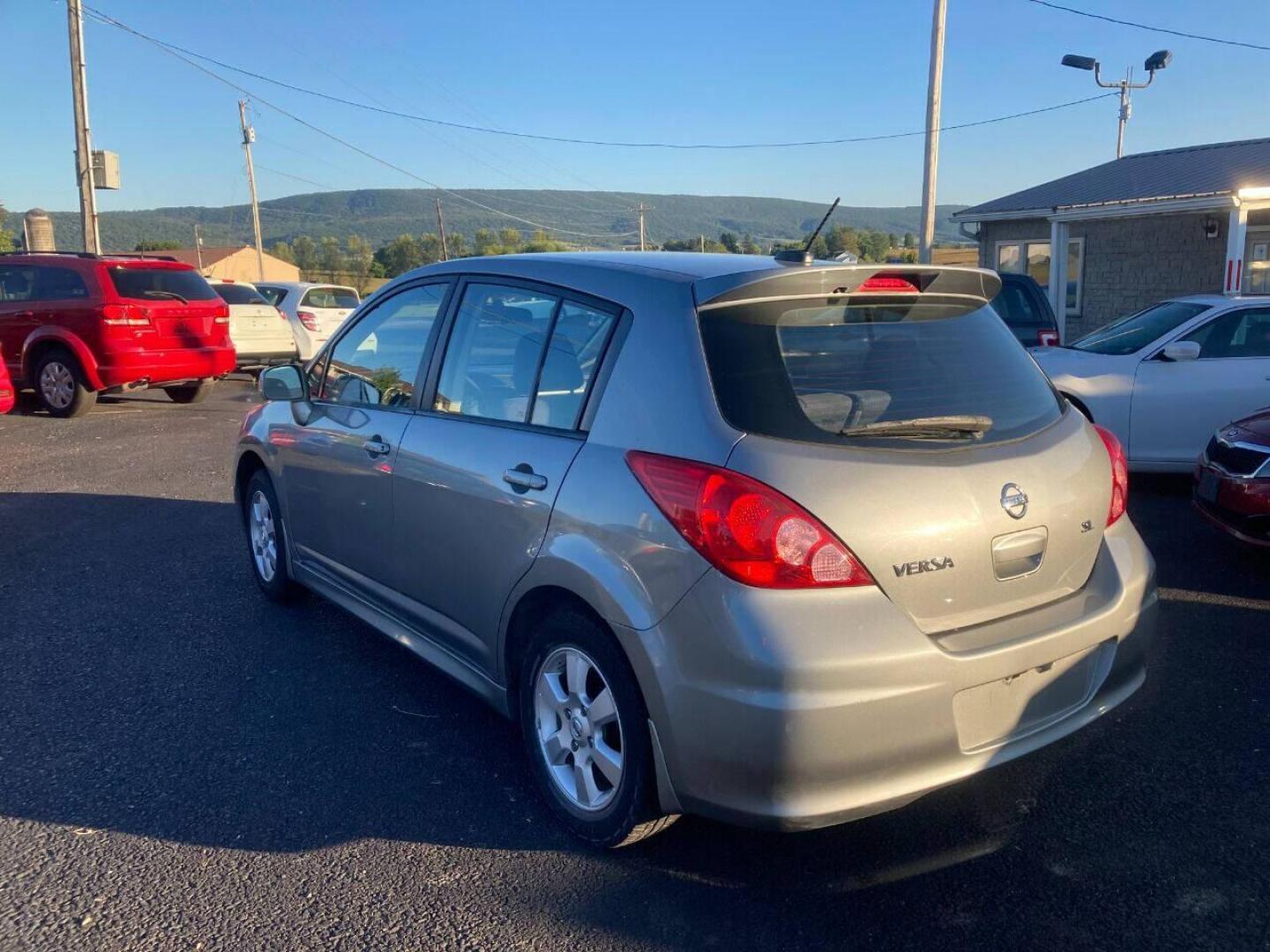 2011 Pewter Nissan Versa (3N1BC1CP5BL) with an 1.8L I4 1.8L I4 engine, located at 4845 Woodbury Pike, Roaring Springs, PA, (814) 317-5008, (814) 317-5008, 40.250935, -78.366959 - 2011 Nissan Versa SL, automatic, 116k, power windows/locks, cruise/tilt wheel, navigation, new tires, new inspection and more. Vehicle is Southern! Will come with a 3 month/3000 mile power train warranty with the option to upgrade. If interested, please call 814-317-5008 or 814-497-4383. - Photo#3