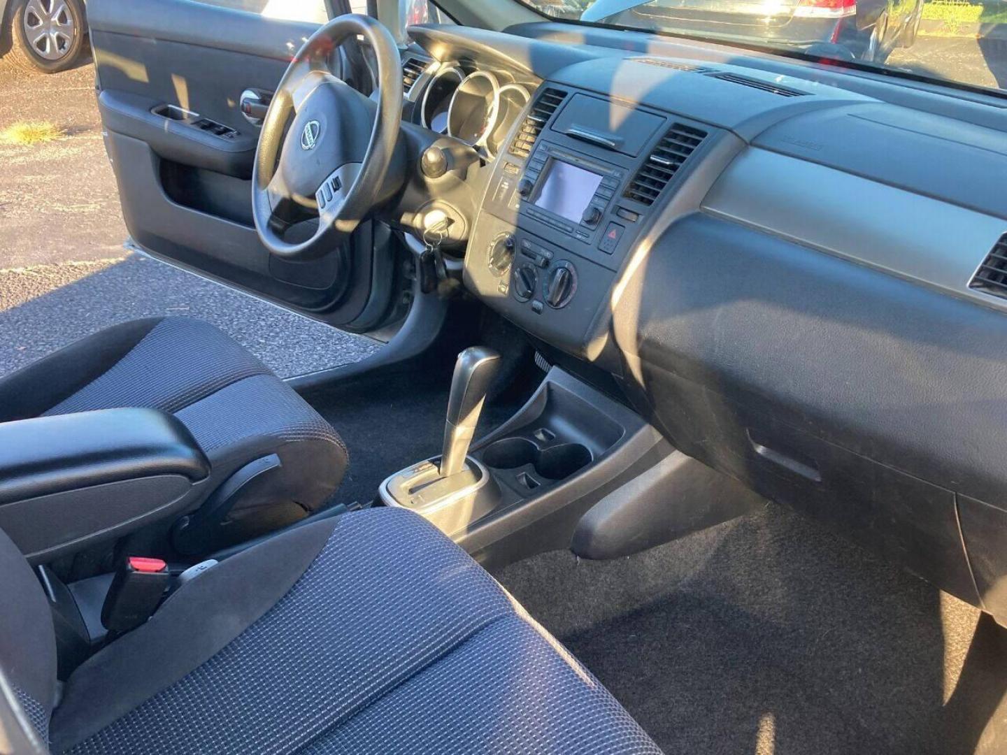 2011 Pewter Nissan Versa (3N1BC1CP5BL) with an 1.8L I4 1.8L I4 engine, located at 4845 Woodbury Pike, Roaring Springs, PA, (814) 317-5008, (814) 317-5008, 40.250935, -78.366959 - 2011 Nissan Versa SL, automatic, 116k, power windows/locks, cruise/tilt wheel, navigation, new tires, new inspection and more. Vehicle is Southern! Will come with a 3 month/3000 mile power train warranty with the option to upgrade. If interested, please call 814-317-5008 or 814-497-4383. - Photo#5