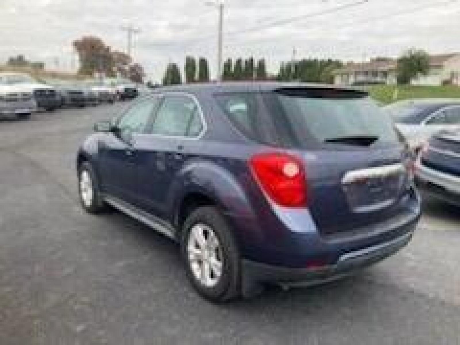 2013 Blue Chevrolet Equinox (2GNALBEK8D6) with an 2.4L I4 2.4L I4 engine, located at 4845 Woodbury Pike, Roaring Springs, PA, (814) 317-5008, (814) 317-5008, 40.250935, -78.366959 - Photo #3