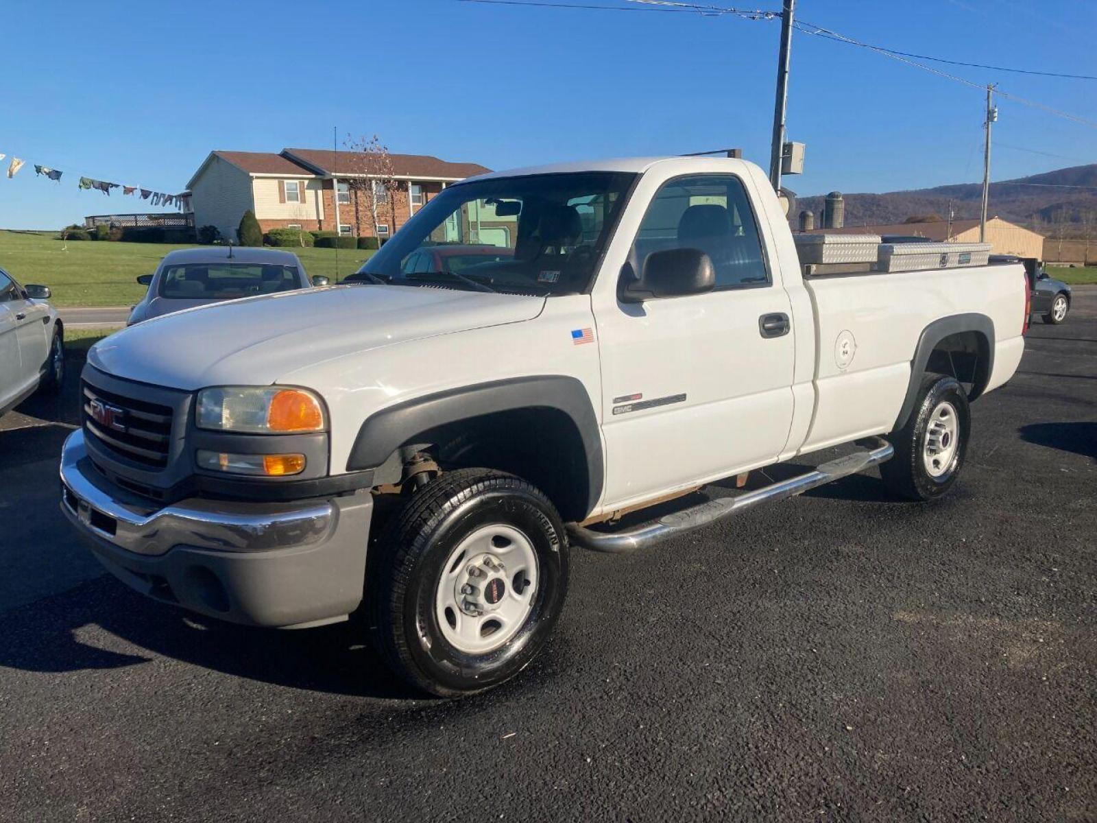 2003 White GMC Sierra 2500HD (1GTHC24183E) with an 6.6L V8 Turbocharger 6.6L V8 engine, located at 4845 Woodbury Pike, Roaring Springs, PA, (814) 317-5008, (814) 317-5008, 40.250935, -78.366959 - Photo #0