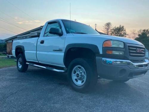 2003 GMC Sierra 2500HD Base 2dr Standard Cab Rwd LB