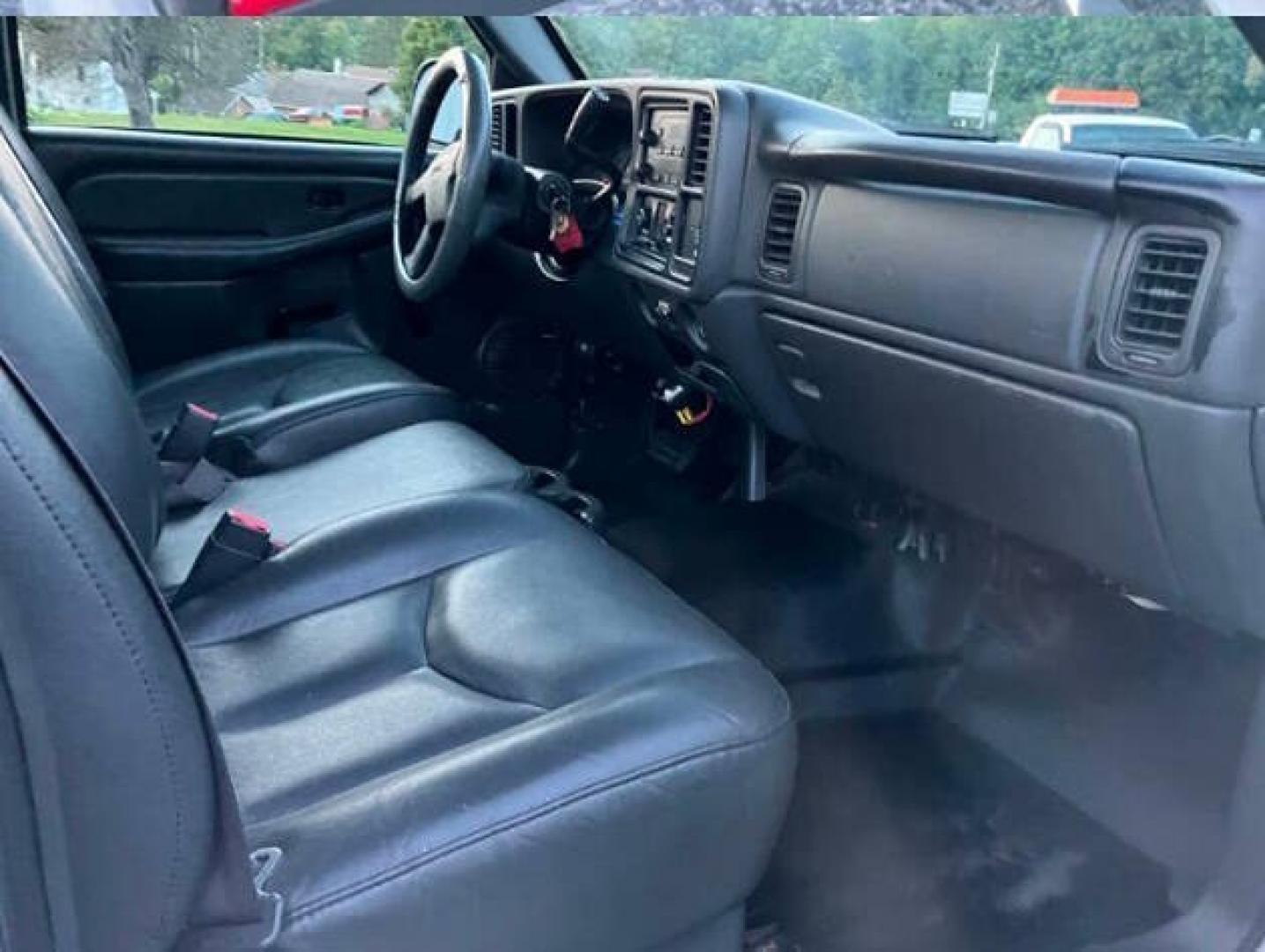 2003 Summit White GMC Sierra 2500HD (1GTHC24183E) with an Duramax 6.6L Diesel Turbo V8 300hp 520ft. lbs. 6.6L V8 engine, located at 4845 Woodbury Pike, Roaring Springs, PA, (814) 317-5008, (814) 317-5008, 40.250935, -78.366959 - **This vehicle is located at our sister dealership, Smithmill Car Store, not at our Roaring Spring location<br /><br />1 Owner! 2003 GMC Sierra 2500 HD, 6.6 Duramax, Allison automatic, 4x2, Southern truck! Rust free! Virginia DOT truck. Truck was highly maintained. Has power liftgate. Truck has new- Photo#5