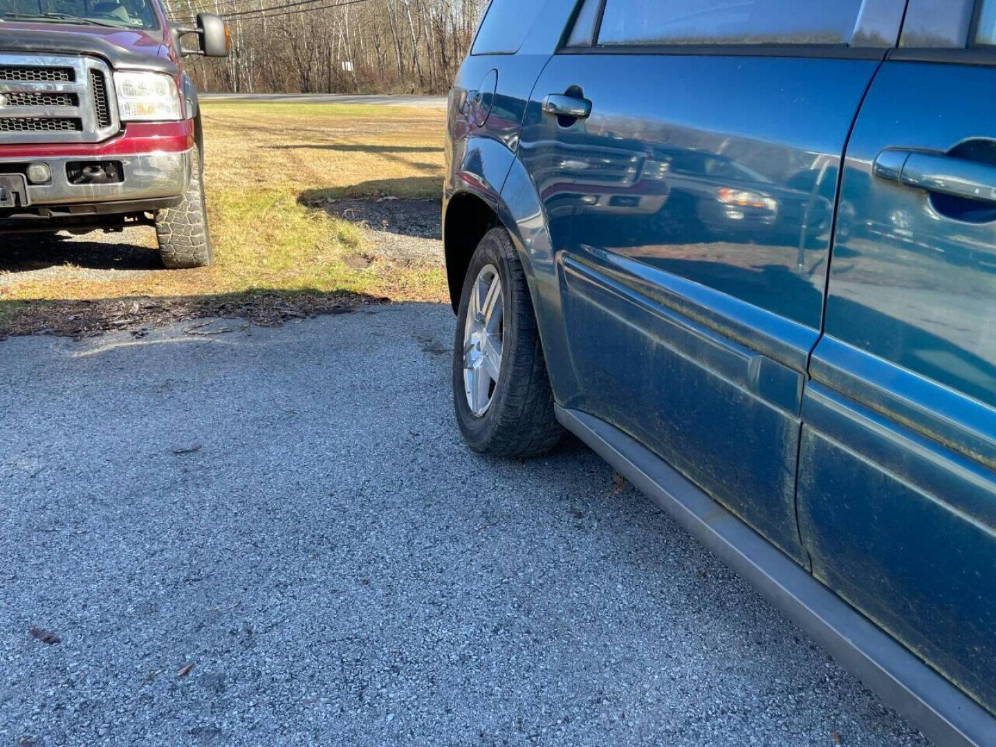 2007 Blue Chevrolet Equinox (2CNDL73FX76) with an 3.4L V6 3.4L V6 engine, located at 4845 Woodbury Pike, Roaring Springs, PA, (814) 317-5008, (814) 317-5008, 40.250935, -78.366959 - Please read description, this vehicle is not drivable in its current condition. 2007 Chevy Equinox, AWD, automatic, 3.4L, V6, leather, roof, power windows/locks, cruise/tilt wheel, air conditioning. Vehicle was purchased from insurance company for right rear damage to the control arm. The box wh - Photo#2
