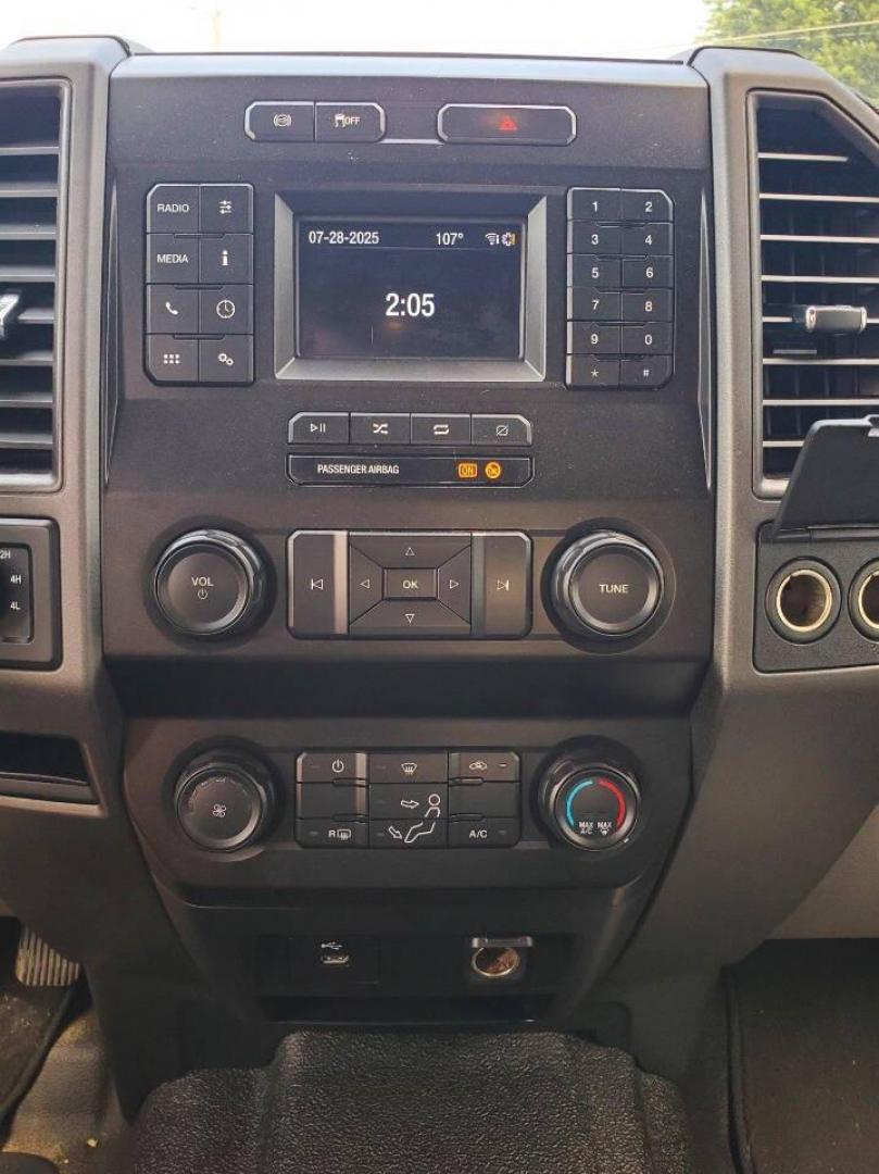 2020 White Ford F-250 Super Duty (1FT7X2BT7LE) with an 6.7L V8 Turbocharger 6.7L V8 engine, located at 4845 Woodbury Pike, Roaring Springs, PA, (814) 317-5008, (814) 317-5008, 40.250935, -78.366959 - 2020 F-250 Super Duty 6.7L, V8, power stroke diesel, automatic, 4x4 53k Power windows/locks/mirrors, manual seats, air conditioning, 8 ft bed, new tires, vinyl seats and more. If interested, please call 814-317-5008 or 814-497-4383. - Photo#15