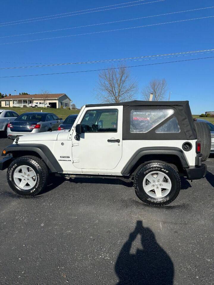 photo of 2017 Jeep Wrangler Sport S 4x4 2dr SUV