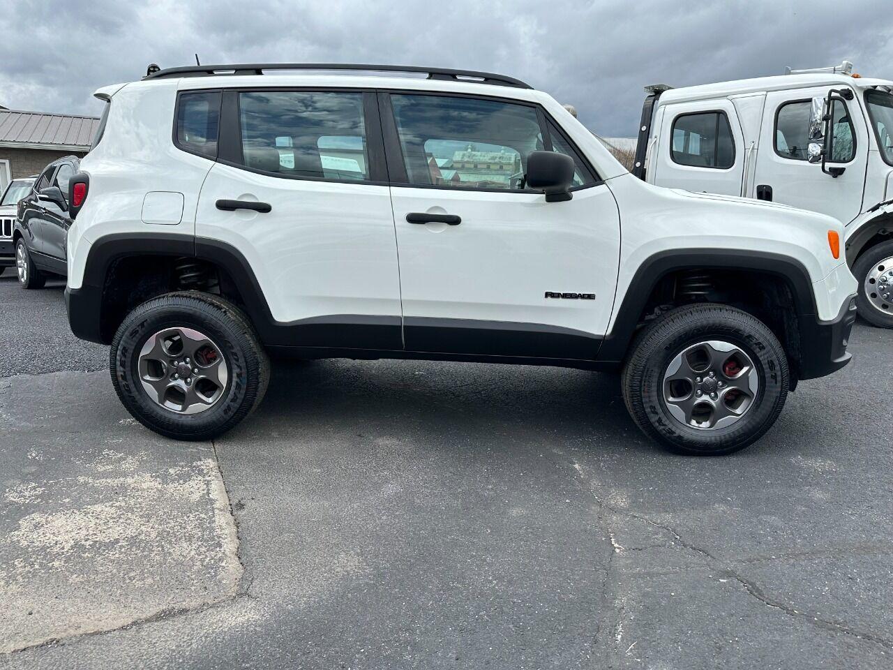 photo of 2020 Jeep Renegade Sport 4x4 4dr SUV
