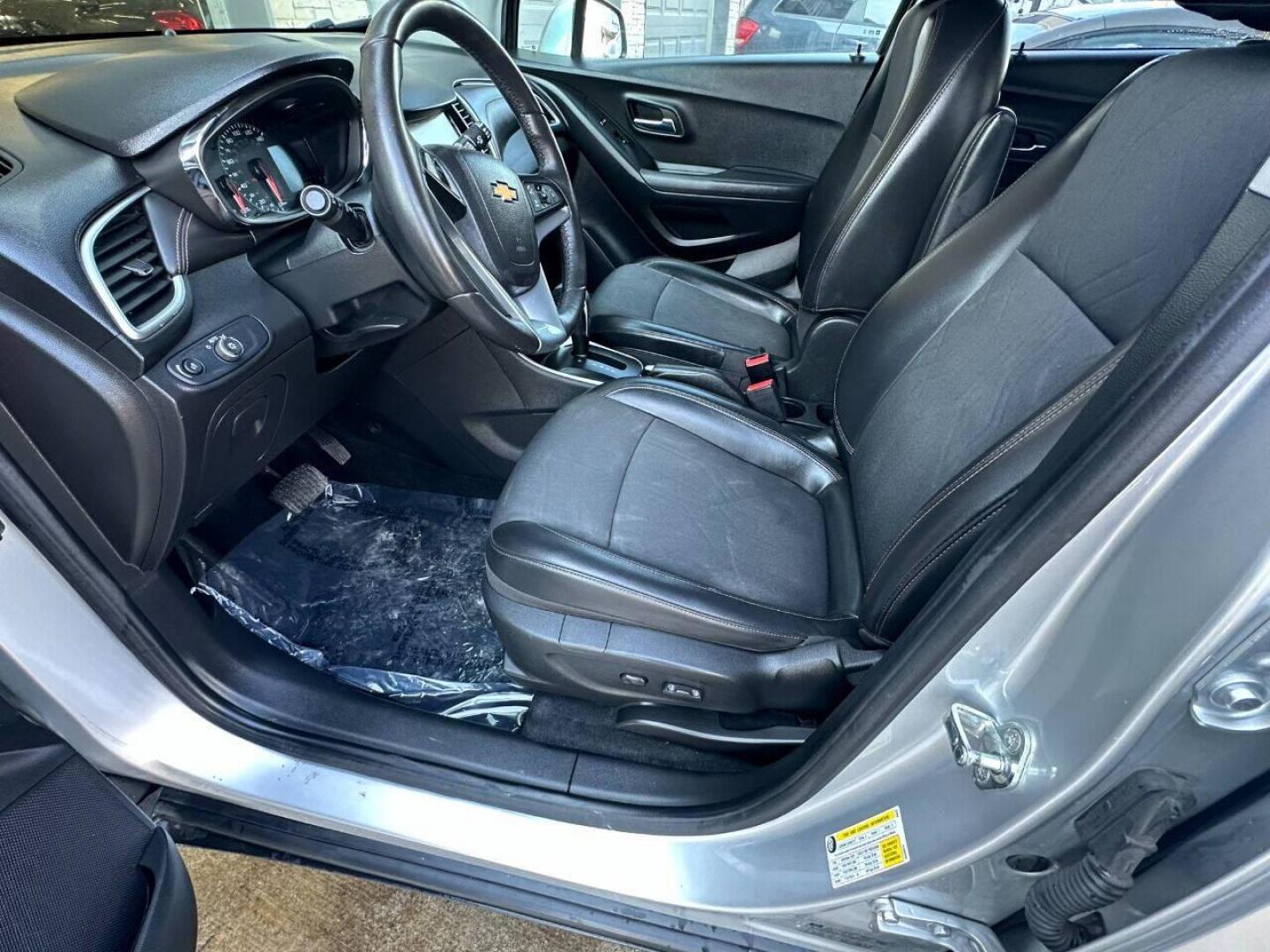 2017 Silver Chevrolet Trax (KL7CJLSB1HB) with an 1.4L I4 Turbocharger 1.4L I4 engine, located at 4845 Woodbury Pike, Roaring Springs, PA, (814) 317-5008, (814) 317-5008, 40.250935, -78.366959 - 2017 Chevy Trax LT, automatic, 81k, FWD, power windows/seats, new inspection, alloy wheels, Android auto Bluetooth, Car play, remote start, back up camera and more. Very clean! If interested, please call 814-317-5008 or 814-497-4383. - Photo#4