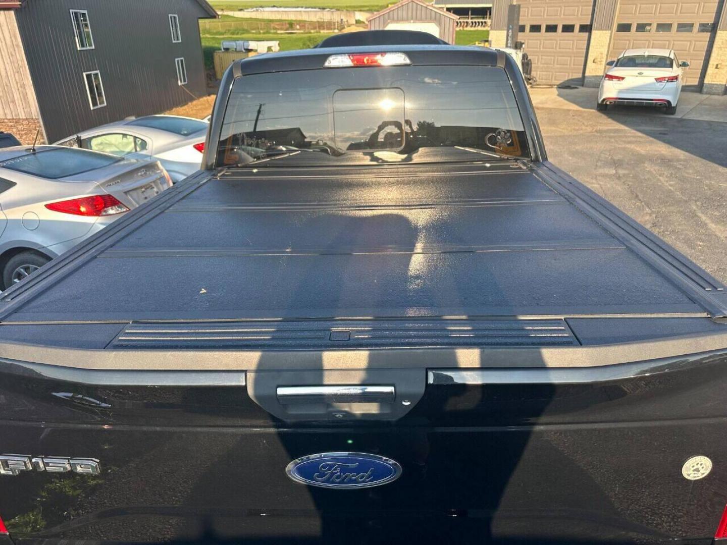 2016 Black Ford F-150 (1FTEW1E82GF) with an 3.5L V6 3.5L V6 engine, located at 4845 Woodbury Pike, Roaring Springs, PA, (814) 317-5008, (814) 317-5008, 40.250935, -78.366959 - 2016 Ford F-150 XLT, automatic, 115k, 3.5 L, 4x4, power windows/locks/seats, panoramic roof, power rear window, gray cloth interior, towing package and more. Warranty available with option to upgrade. If interested, please call 814-317-5008 or 814-497-4383. - Photo#12
