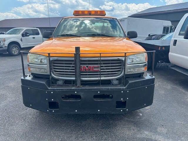 photo of 2001 GMC Sierra 2500HD SL 2dr Standard Cab 2WD LB