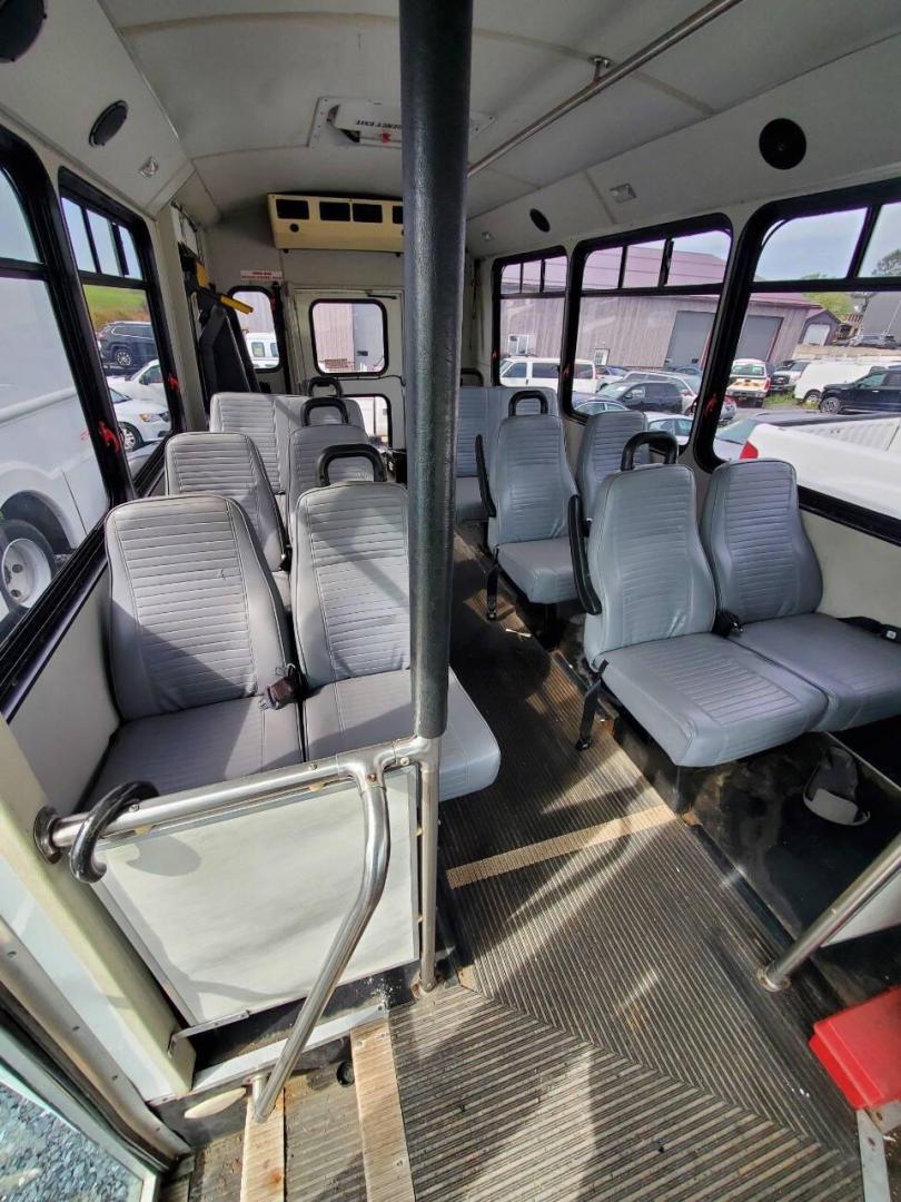 2007 White Ford E-Series (1FDXE45S77D) with an 6.8L V10 6.8L V10 engine, located at 4845 Woodbury Pike, Roaring Springs, PA, (814) 317-5008, (814) 317-5008, 40.250935, -78.366959 - Fall Savings Special!! Price just reduced! 2007 E 450 SD 2dr Commercial/Cutaway minibus Seating for 12 people 6.8L automatic transmission, wheelchair lift ramp front and rear air conditioning newer tire front and rear. We took in on trade, if interested call 814-317-5008 - Photo#12