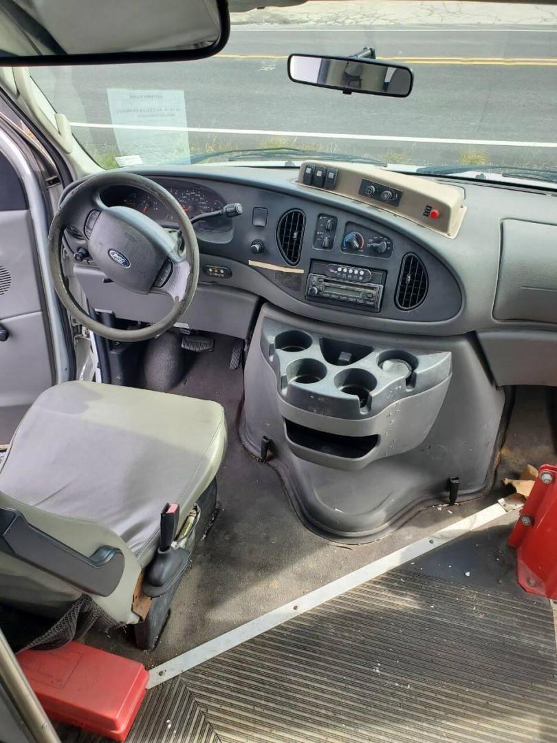 2007 White Ford E-Series (1FDXE45S77D) with an 6.8L V10 6.8L V10 engine, located at 4845 Woodbury Pike, Roaring Springs, PA, (814) 317-5008, (814) 317-5008, 40.250935, -78.366959 - Fall Savings Special!! Price just reduced! 2007 E 450 SD 2dr Commercial/Cutaway minibus Seating for 12 people 6.8L automatic transmission, wheelchair lift ramp front and rear air conditioning newer tire front and rear. We took in on trade, if interested call 814-317-5008 - Photo#14