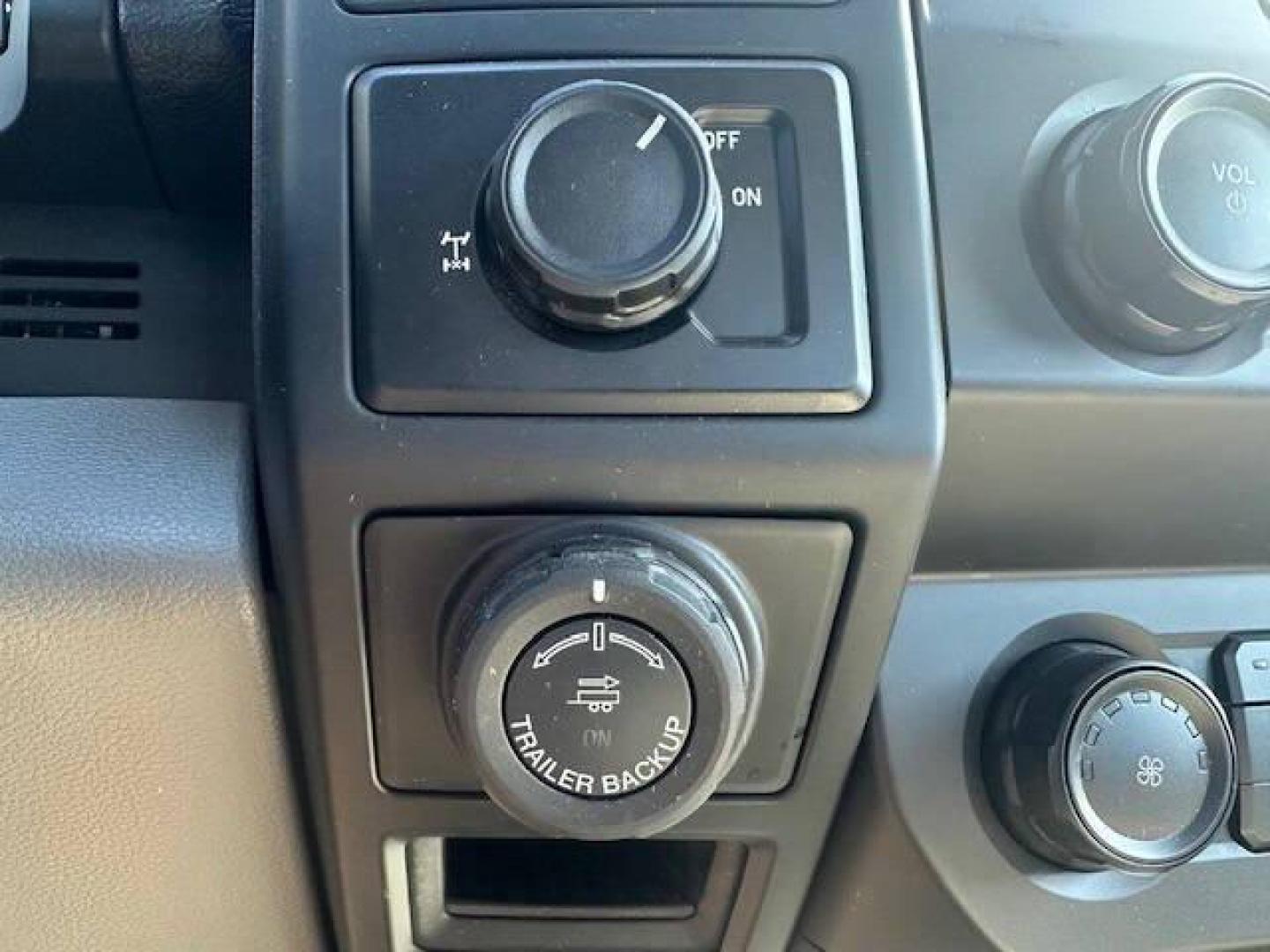 2019 White Ford F-150 (1FTMF1CB9KK) with an 3.3L V6 3.3L V6 engine, located at 4845 Woodbury Pike, Roaring Springs, PA, (814) 317-5008, (814) 317-5008, 40.250935, -78.366959 - 2019 FORD F150XL 2WD, Stereo, Cruise Control, Perimeter Alarm System, Air Conditioning, Backup Camera, Traction Control, Keyless Entry, Tilt and Telescoping Wheel, Head Curtain Air Bags, Power Door Locks, Towing Pkg, Dual Air Bags, ABS (4-Wheel),Alloy Wheels, Power Windows, Power Steering,V6 Flex - Photo#14