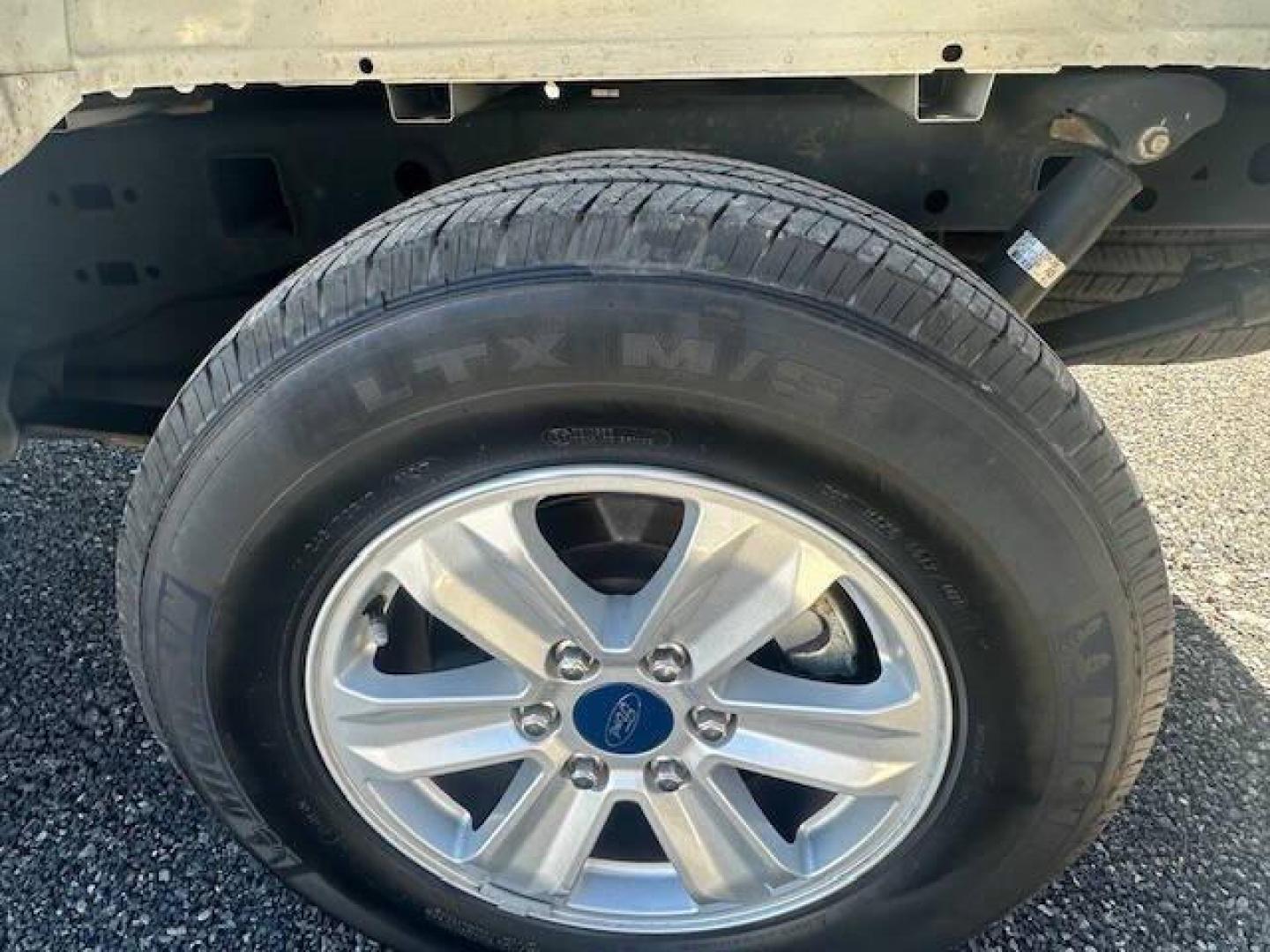 2019 White Ford F-150 (1FTMF1CB9KK) with an 3.3L V6 3.3L V6 engine, located at 4845 Woodbury Pike, Roaring Springs, PA, (814) 317-5008, (814) 317-5008, 40.250935, -78.366959 - 2019 FORD F150XL 2WD, Stereo, Cruise Control, Perimeter Alarm System, Air Conditioning, Backup Camera, Traction Control, Keyless Entry, Tilt and Telescoping Wheel, Head Curtain Air Bags, Power Door Locks, Towing Pkg, Dual Air Bags, ABS (4-Wheel),Alloy Wheels, Power Windows, Power Steering,V6 Flex - Photo#19
