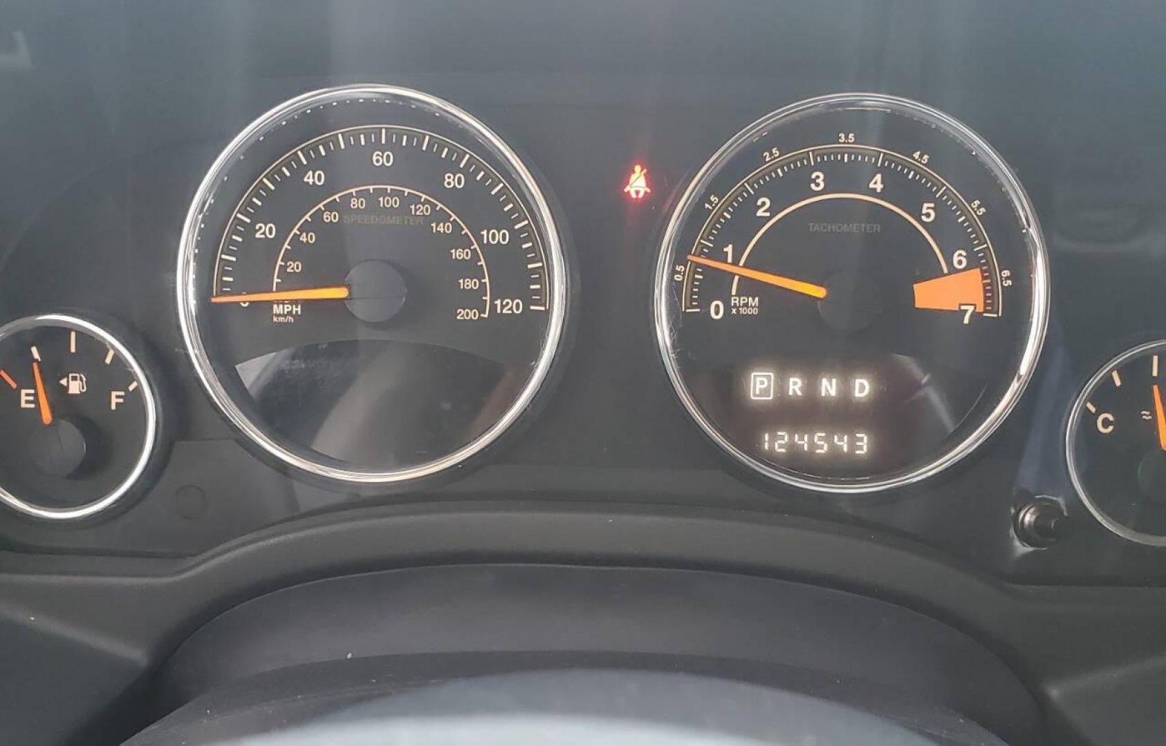 2015 White /Gray/Black Jeep Compass (1C4NJDEB2FD) with an 2.4L I4 2.4L I4 engine, located at 4845 Woodbury Pike, Roaring Springs, PA, (814) 317-5008, (814) 317-5008, 40.250935, -78.366959 - 2015 Jeep Compass Latitude 4x4 4dr SUV, 2.4L 4-cyclinder Automatic, leather heated seats, aluminum wheels. Super clean with no rust. Selling so cheap due to vehicle having rear bumper taillight damage. We replaced it with one the same color. Vehicle runs and drives 100% with no issues, but it does h - Photo#15