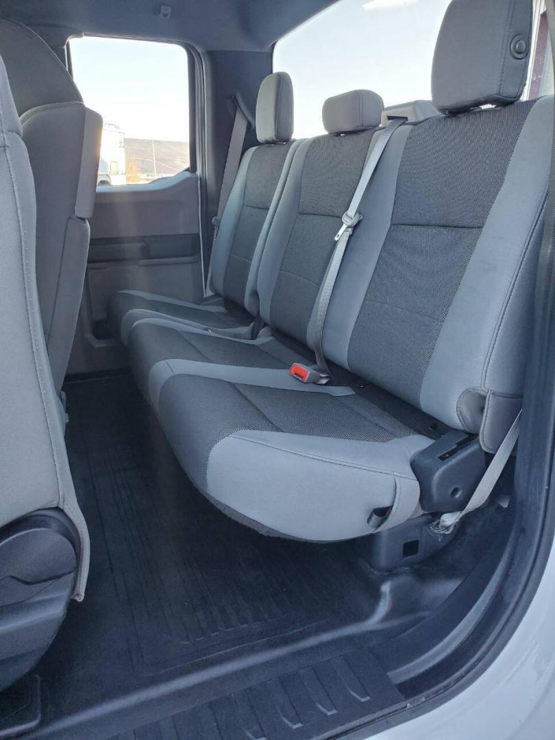 2019 White /Gray Ford F-150 (1FTEX1EB9KK) with an 3.3L V6 3.3L V6 engine, located at 4845 Woodbury Pike, Roaring Springs, PA, (814) 317-5008, (814) 317-5008, 40.250935, -78.366959 - Photo#9