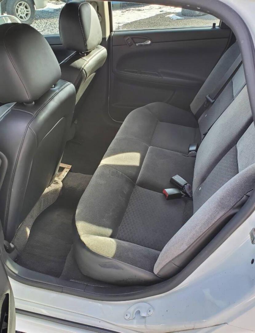 2015 White /Gray Chevrolet Impala Limited Police Cruiser (2G1WD5E30F1) with an 3.6L V6 3.6L V6 engine, located at 4845 Woodbury Pike, Roaring Springs, PA, (814) 317-5008, (814) 317-5008, 40.250935, -78.366959 - 2015 Chevrolet Impala Limited automatic, 151k, FWD, power windows/locks, cruise/tilt wheel, air conditioning, new inspection. Flex fuel! Southern vehicle from Virginia. Well maintained! Clean! Will come with a 3 month/4500-mile power train warranty with the option to upgrade. To see a full list of t - Photo#9