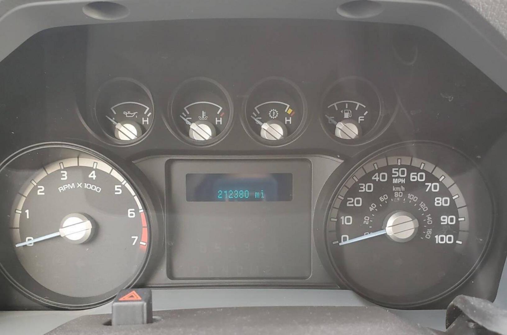 2011 White Ford F-250 Super Duty (1FTBF2B68BE) with an 6.2L V8 6.2L V8 engine, located at 4845 Woodbury Pike, Roaring Springs, PA, (814) 317-5008, (814) 317-5008, 40.250935, -78.366959 - 2011 Ford F250 4X4 V8 8' bed Flex Fuel Lots of tread left on the tires. One owner government owned, well maintained. Clean truck! Being priced low due to bed rails have some holes, body is rust free. Will come with a new inspection. If you would like more info on this vehicle or any of the others w - Photo#14