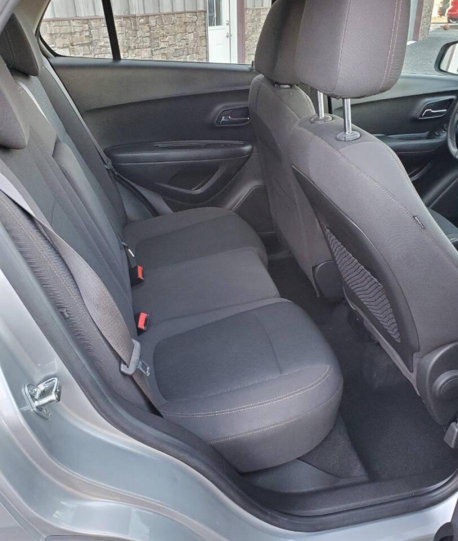 2018 Silver Chevrolet Trax (KL7CJNSB5JB) with an 1.4L I4 Turbocharger 1.4L I4 engine, located at 4845 Woodbury Pike, Roaring Springs, PA, (814) 317-5008, (814) 317-5008, 40.250935, -78.366959 - Photo#14