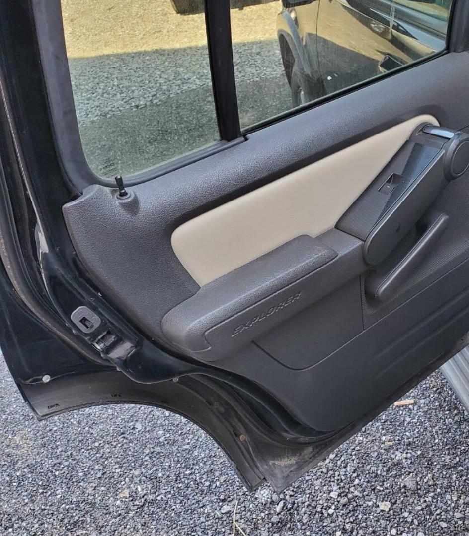 2008 Black Ford Explorer (1FMEU73E98U) with an 4.0L V6 4.0L V6 engine, located at 4845 Woodbury Pike, Roaring Springs, PA, (814) 317-5008, (814) 317-5008, 40.250935, -78.366959 - Please read entire description!! This vehicle will need towed!! 2008 Ford Explorer XLT 4X4 4.0L V6 Automatic 154,575 miles New tires, leather seats, not a rusty vehicle and it's ready for inspection. This vehicle does have a salvage title due to rear deck lid damage. Small antifreeze leak near the - Photo#11