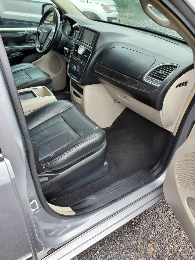 2014 Silver Chrysler Town and Country (2C4RC1BG8ER) with an 3.6L V6 3.6L V6 engine, located at 4845 Woodbury Pike, Roaring Springs, PA, (814) 317-5008, (814) 317-5008, 40.250935, -78.366959 - 2014 Chrysler Town and Country Touring 3.6L V6 FWD Automatic 124K miles Flex Fuel 3rd row seating, A/C, CD Player, Sirius, Bluetooth, Back-up Camera, Rear DVD Player, Leather-trimmed Seats Vehicle has R-Title due to right/front damage to headlight/bumper/grill. New Inspection. Vehicle comes with 3 m - Photo#12