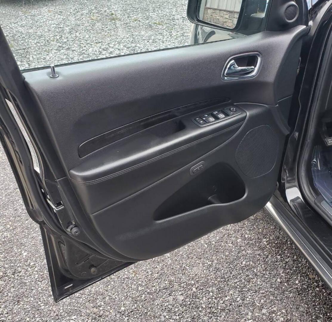 2013 Black Dodge Durango (1C4SDJDT3DC) with an 5.7L V8 5.7L V8 engine, located at 4845 Woodbury Pike, Roaring Springs, PA, (814) 317-5008, (814) 317-5008, 40.250935, -78.366959 - 2013 Dodge Durango Crew Hemi AWD 5.7L V8 6-speed Automatic 3rd Row Seating, Leather, Heated Driver/Passenger/Rear Seats, Sunroof, A/C, Keyless Entry, Remote Start, Premium Alpine Stereo with In-Dash Single CD and Sirius XM, Backup Camera, Like New Tires, New Inspection. Vehicle has a new crate engin - Photo#10