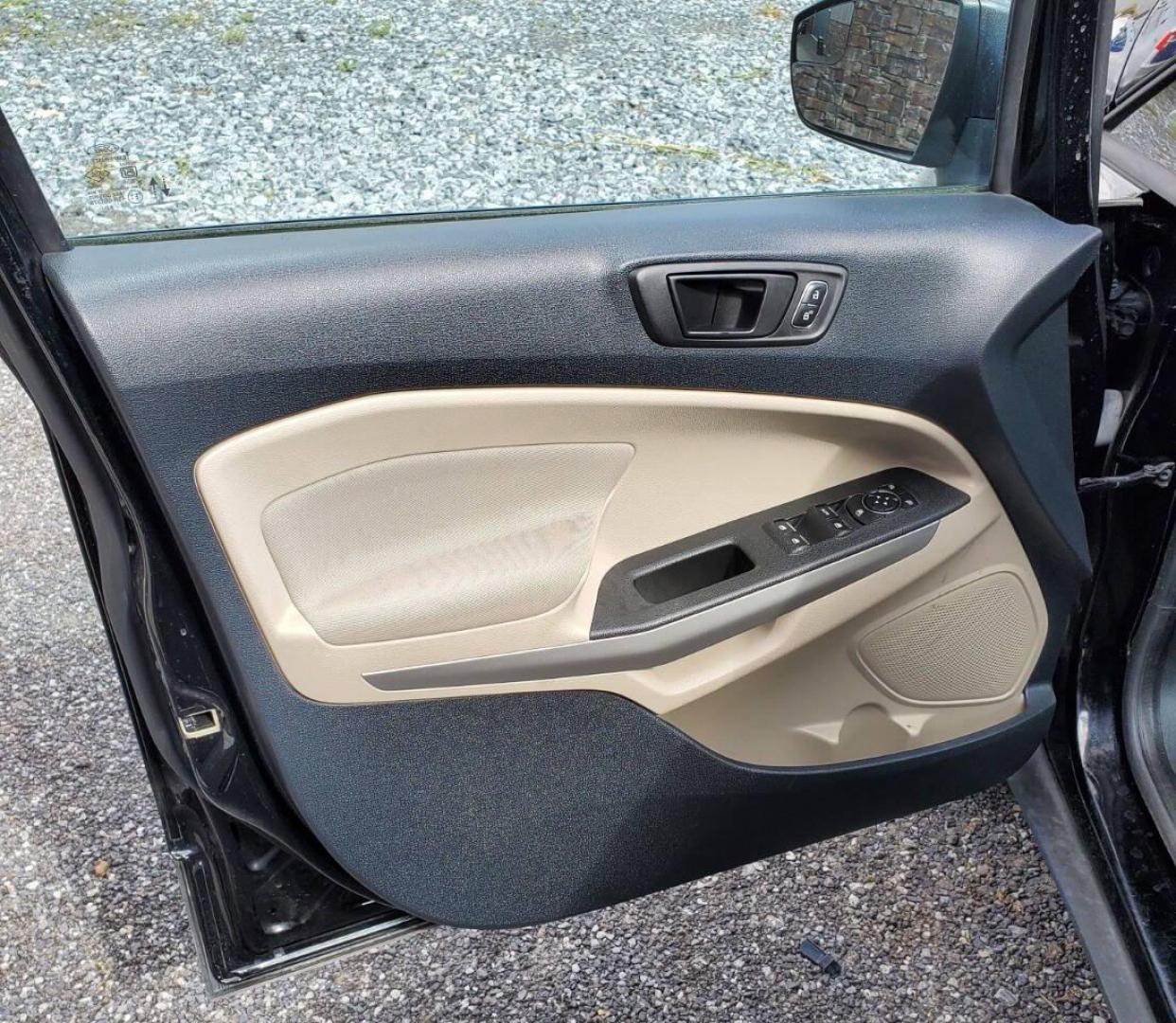 2020 Black Ford EcoSport (MAJ3S2FE6LC) with an 1.0L I3 Turbocharger 1.0L I3 engine, located at 4845 Woodbury Pike, Roaring Springs, PA, (814) 317-5008, (814) 317-5008, 40.250935, -78.366959 - Photo#10