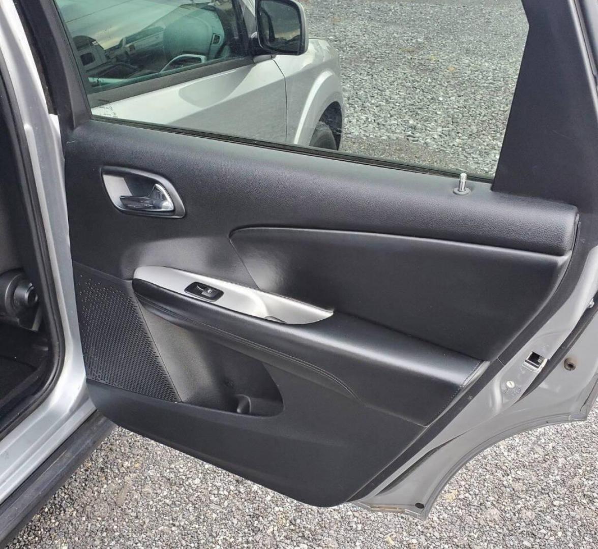 2015 Silver Dodge Journey (3C4PDCBG1FT) with an 3.6L V6 3.6L V6 engine, located at 4845 Woodbury Pike, Roaring Springs, PA, (814) 317-5008, (814) 317-5008, 40.250935, -78.366959 - 2015 Dodge Journey SXT FWD 3.6L V6 Automatic 155k miles 3rd Row Seating, CD Player, SiriusXM, Power Windows, Locks and Mirrors, A/C. Very clean vehicle! Selling cheaply because it has an R-Title due to previous deer damage to the passenger fender. This vehicle will come with a 3 mo./3,000-mile warra - Photo#15