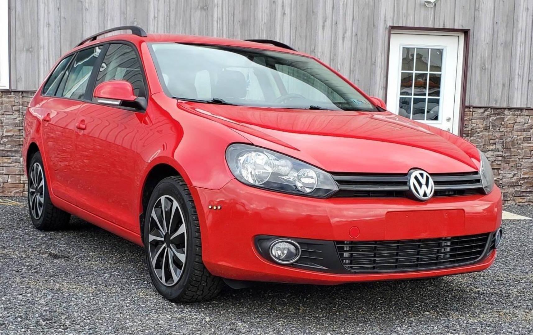 2013 Red Volkswagen Jetta (3VWPP7AJ2DM) with an 2.5L I5 2.5L I5 engine, located at 4845 Woodbury Pike, Roaring Springs, PA, (814) 317-5008, (814) 317-5008, 40.250935, -78.366959 - 2013 Volkswagen Jetta SportWagen S 2.5L FWD Automatic 117k miles Heated Seats, Bluetooth, CD Player, Power Windows/Locks/Mirrors, AC Selling cheaply because of the R-Title due to previous lower bumper/grill damage. This vehicle will come with a 3 mo./3,000-mile warranty with the option to upgrade. I - Photo#0