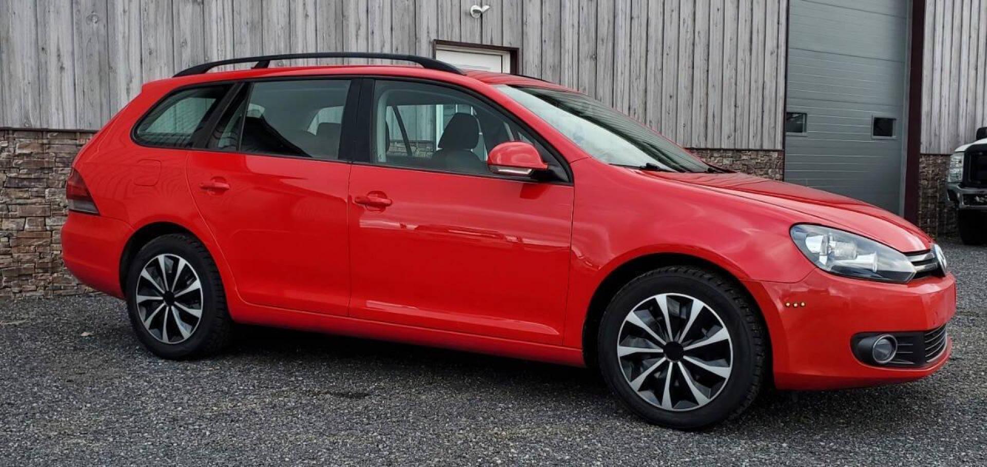 2013 Red Volkswagen Jetta (3VWPP7AJ2DM) with an 2.5L I5 2.5L I5 engine, located at 4845 Woodbury Pike, Roaring Springs, PA, (814) 317-5008, (814) 317-5008, 40.250935, -78.366959 - 2013 Volkswagen Jetta SportWagen S 2.5L FWD Automatic 117k miles Heated Seats, Bluetooth, CD Player, Power Windows/Locks/Mirrors, AC Selling cheaply because of the R-Title due to previous lower bumper/grill damage. This vehicle will come with a 3 mo./3,000-mile warranty with the option to upgrade. I - Photo#1