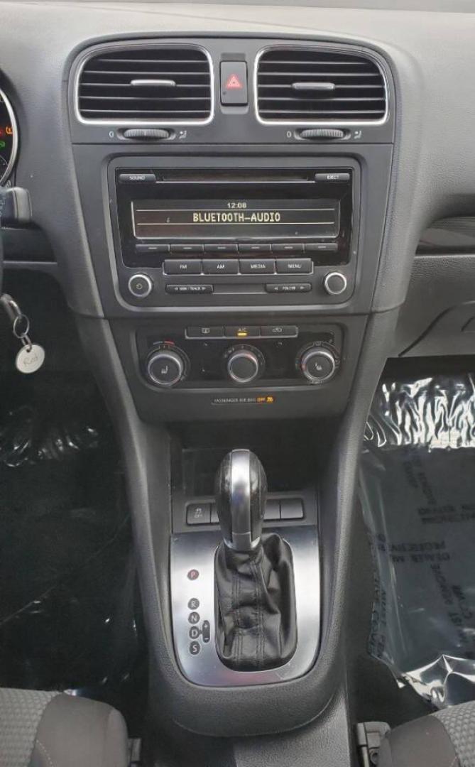 2013 Red Volkswagen Jetta (3VWPP7AJ2DM) with an 2.5L I5 2.5L I5 engine, located at 4845 Woodbury Pike, Roaring Springs, PA, (814) 317-5008, (814) 317-5008, 40.250935, -78.366959 - 2013 Volkswagen Jetta SportWagen S 2.5L FWD Automatic 117k miles Heated Seats, Bluetooth, CD Player, Power Windows/Locks/Mirrors, AC Selling cheaply because of the R-Title due to previous lower bumper/grill damage. This vehicle will come with a 3 mo./3,000-mile warranty with the option to upgrade. I - Photo#16