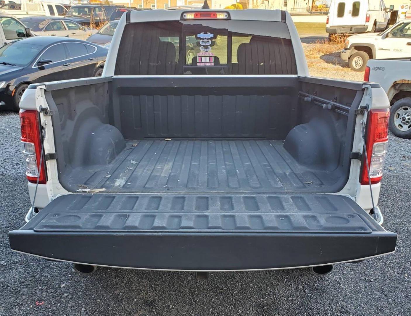 2019 White RAM 1500 (1C6SRFFT1KN) with an HEMI 5.7L V8 395hp 410ft. lbs. 5.7L V8 engine, located at 4845 Woodbury Pike, Roaring Springs, PA, (814) 317-5008, (814) 317-5008, 40.250935, -78.366959 - Photo#3