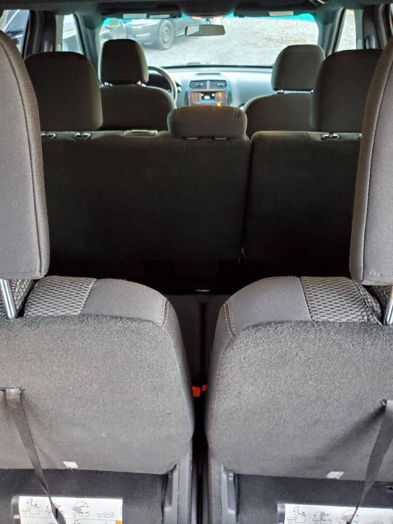 2017 Pewter Ford Explorer (1FM5K8D85HG) with an 3.5L V6 290hp 255ft. lbs. 3.5L V6 engine, located at 4845 Woodbury Pike, Roaring Springs, PA, (814) 317-5008, (814) 317-5008, 40.250935, -78.366959 - 2017 Ford Explorer XLT AWD Automatic 3.5L V6 128k Miles 1 owner vehicle! 3rd Row Seating, Rear Back-up Camera, Keypad Entry, Sync, Bluetooth, CD Player, Sirius XM Vehicle will come with new inspection and 3-month/3,000-mile warranty with the option to upgrade. If you have any questions or would like - Photo#3