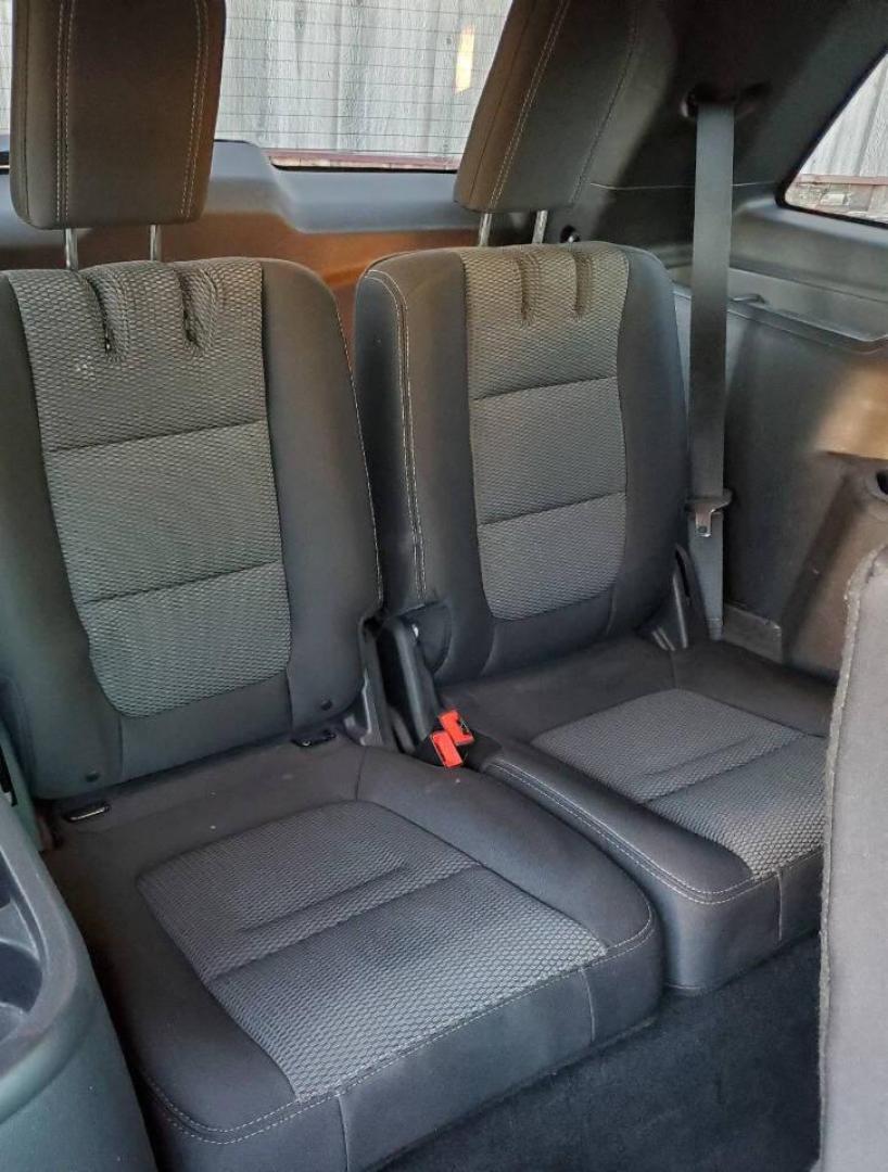 2017 Pewter Ford Explorer (1FM5K8D85HG) with an 3.5L V6 290hp 255ft. lbs. 3.5L V6 engine, located at 4845 Woodbury Pike, Roaring Springs, PA, (814) 317-5008, (814) 317-5008, 40.250935, -78.366959 - 2017 Ford Explorer XLT AWD Automatic 3.5L V6 128k Miles 1 owner vehicle! 3rd Row Seating, Rear Back-up Camera, Keypad Entry, Sync, Bluetooth, CD Player, Sirius XM Vehicle will come with new inspection and 3-month/3,000-mile warranty with the option to upgrade. If you have any questions or would like - Photo#17