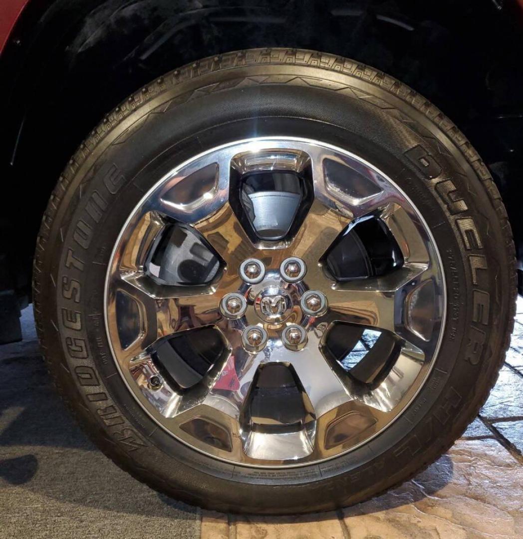 2022 Burgundy RAM 1500 (1C6SRFBT1NN) with an HEMI 5.7L V8 395hp 410ft. lbs. 5.7L V8 engine, located at 4845 Woodbury Pike, Roaring Springs, PA, (814) 317-5008, (814) 317-5008, 40.250935, -78.366959 - Photo#6