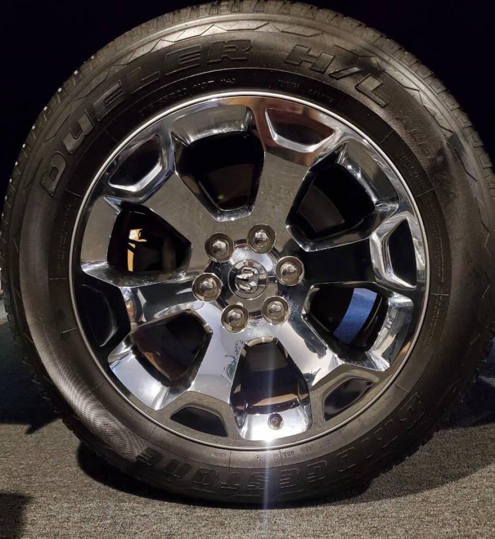 2022 Burgundy RAM 1500 (1C6SRFBT1NN) with an HEMI 5.7L V8 395hp 410ft. lbs. 5.7L V8 engine, located at 4845 Woodbury Pike, Roaring Springs, PA, (814) 317-5008, (814) 317-5008, 40.250935, -78.366959 - Photo#7