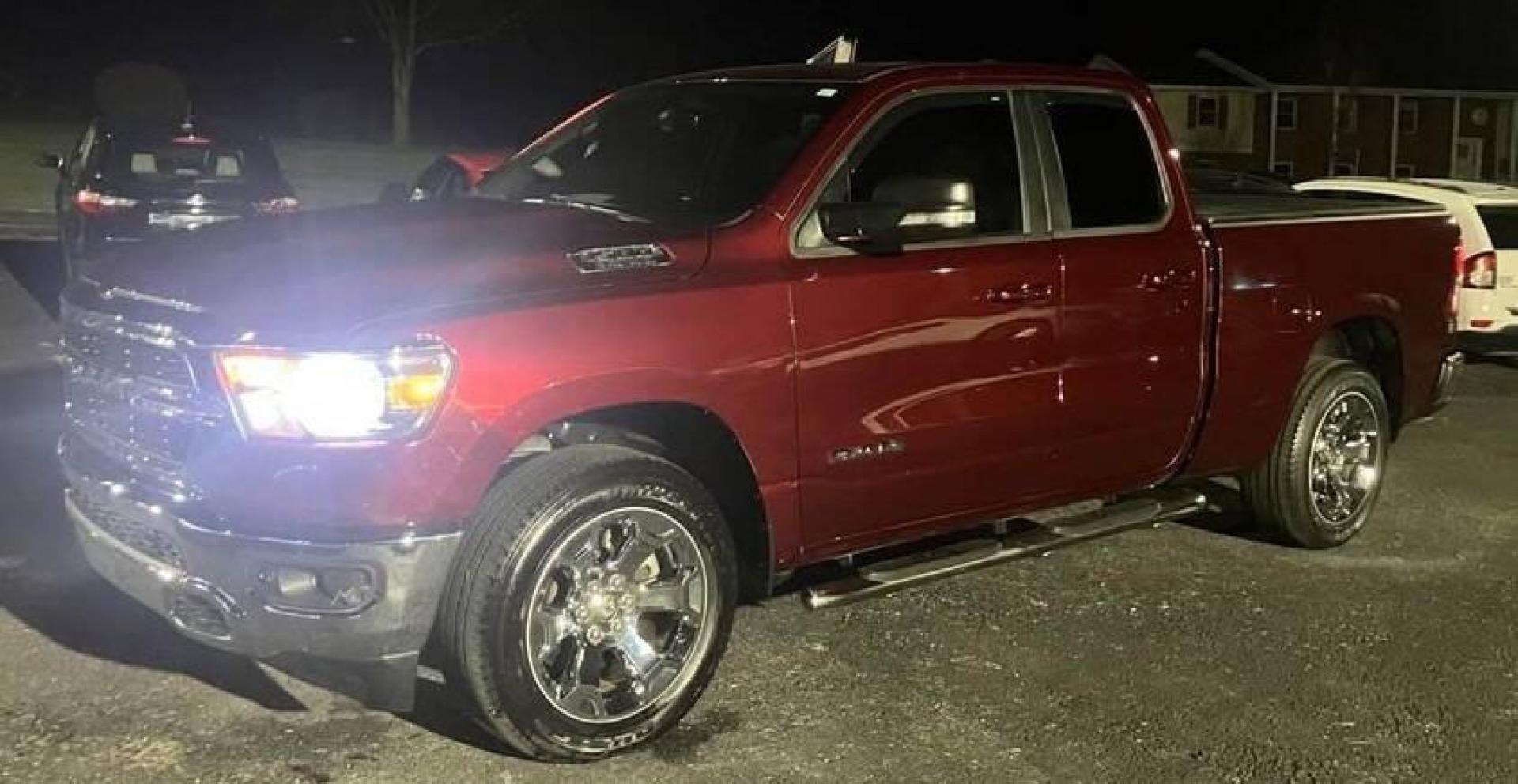 2022 Burgundy RAM 1500 (1C6SRFBT1NN) with an HEMI 5.7L V8 395hp 410ft. lbs. 5.7L V8 engine, located at 4845 Woodbury Pike, Roaring Springs, PA, (814) 317-5008, (814) 317-5008, 40.250935, -78.366959 - Photo#17