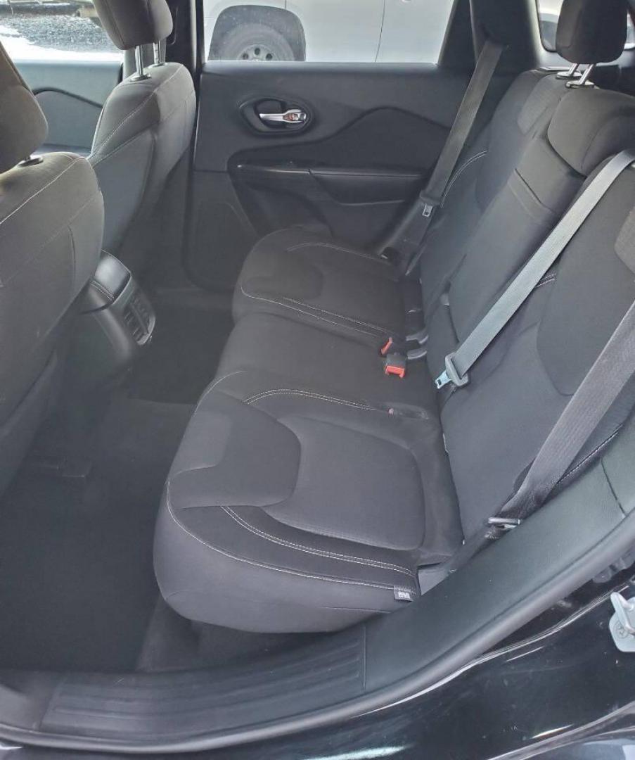 2015 Black Jeep Cherokee (1C4PJMCB9FW) with an 2.4L I4 180hp 171ft. lbs. 2.4L I4 engine, located at 4845 Woodbury Pike, Roaring Springs, PA, (814) 317-5008, (814) 317-5008, 40.250935, -78.366959 - 2015 Jeep Cherokee Latitude 4x4 2.4L I4 Automatic 9-speed 181k Miles Remote Start, Rear Back-up Camera, Cruise Control, Keyless Entry, Bluetooth, Terrain Select. Vehicle has an R-Title due to previous cosmetic damage to the front bumper and grill. New Inspection. Vehicle will come with a 3 month/3,0 - Photo#10