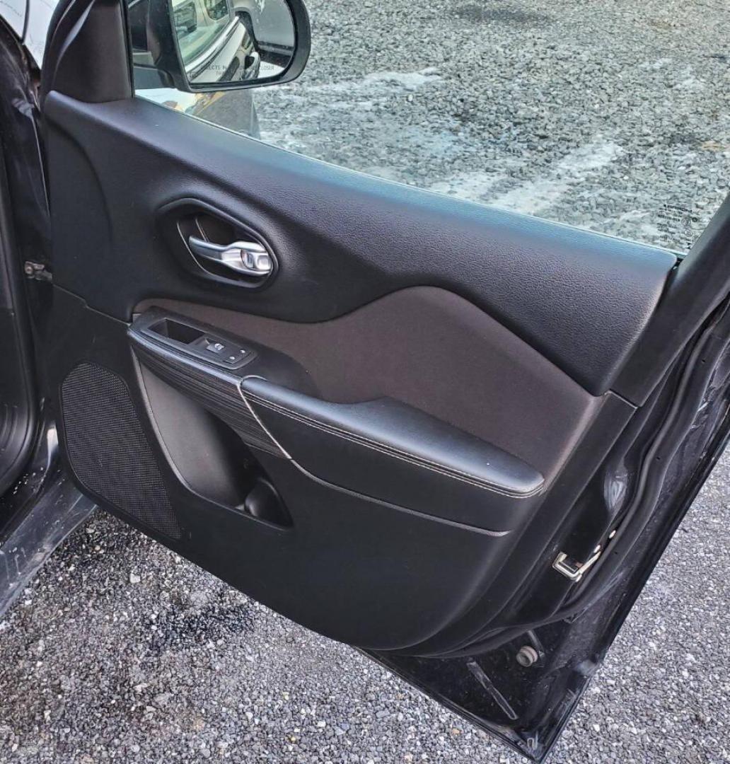 2015 Black Jeep Cherokee (1C4PJMCB9FW) with an 2.4L I4 180hp 171ft. lbs. 2.4L I4 engine, located at 4845 Woodbury Pike, Roaring Springs, PA, (814) 317-5008, (814) 317-5008, 40.250935, -78.366959 - 2015 Jeep Cherokee Latitude 4x4 2.4L I4 Automatic 9-speed 181k Miles Remote Start, Rear Back-up Camera, Cruise Control, Keyless Entry, Bluetooth, Terrain Select. Vehicle has an R-Title due to previous cosmetic damage to the front bumper and grill. New Inspection. Vehicle will come with a 3 month/3,0 - Photo#13